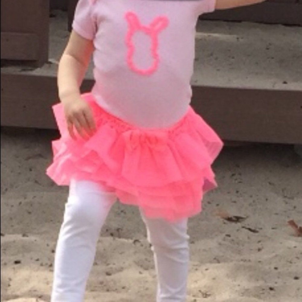 Adorable set  🐰 - Picture 3 of 8
